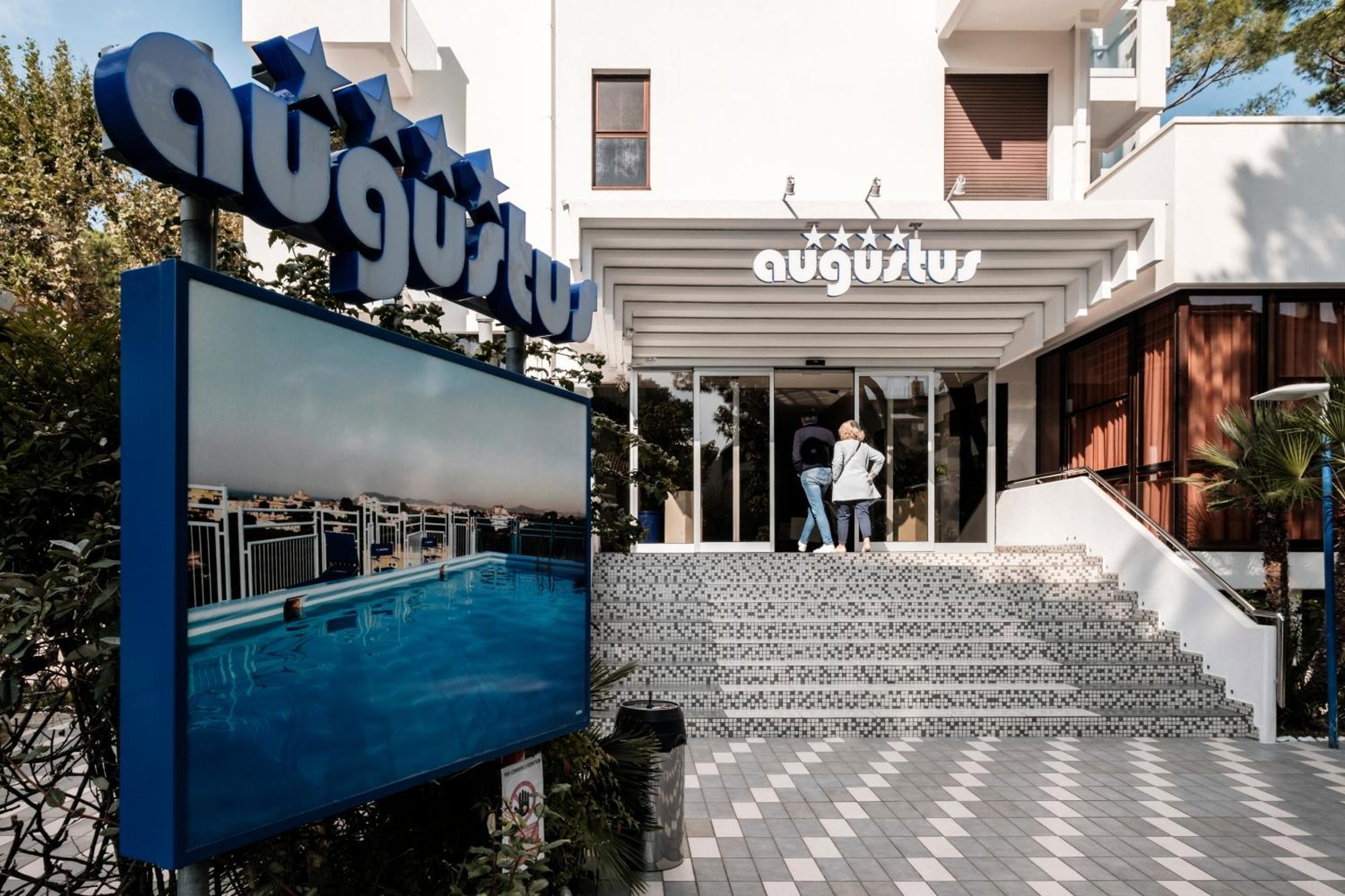 Hotel Augustus 4*